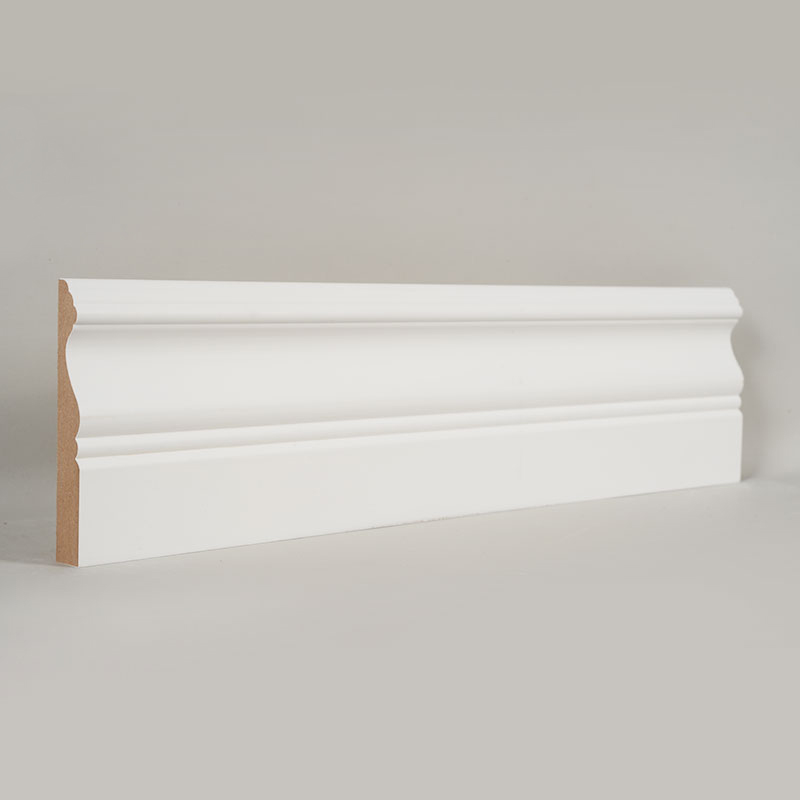 Battiscopa in MDF (primerizzato con stucco e bianco perla) 3/5' x 4'