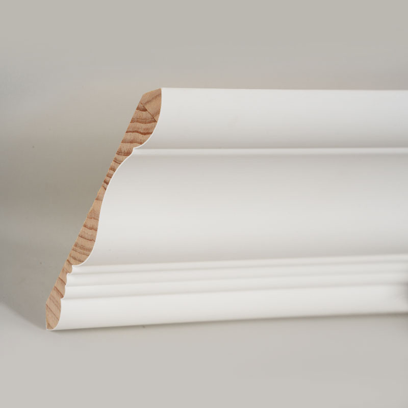Modanatura a corona in legno di pino (primerizzata con stucco e bianco perla) 3/5' x 6'