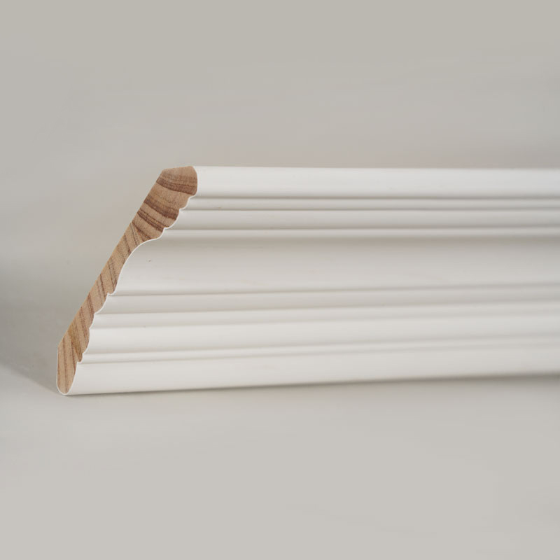 Modanatura a corona in legno di pino (primerizzata con riempitivo e bianco perla) 3/5' x 3 4/9'