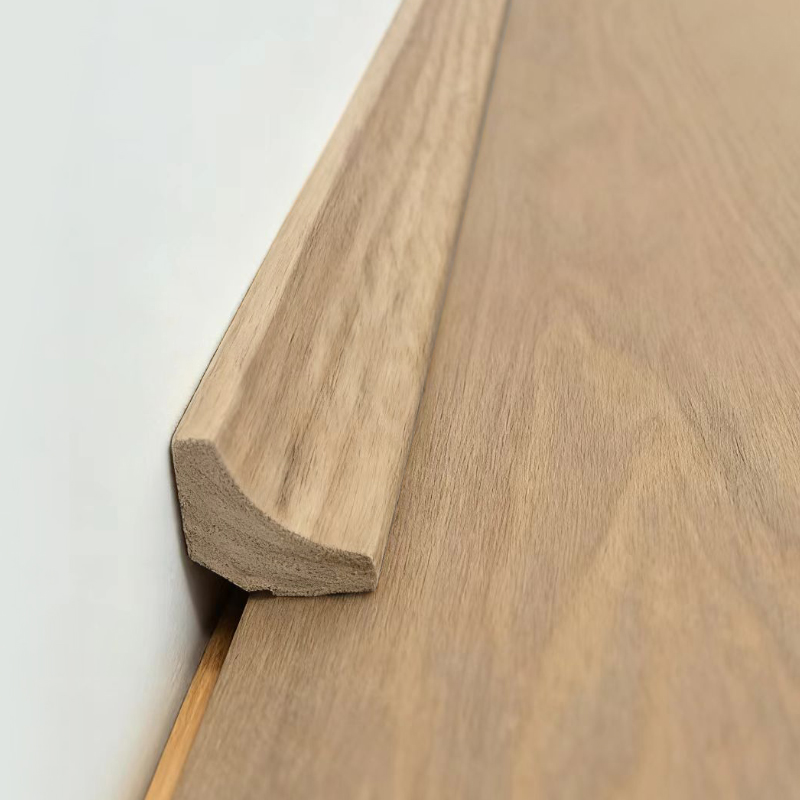 Modanatura angolare interna in legno massello/modanatura Scotia (rivestita con impiallacciatura di quercia rossa + vernice) - Colore rovere 3/5' x 3/5'