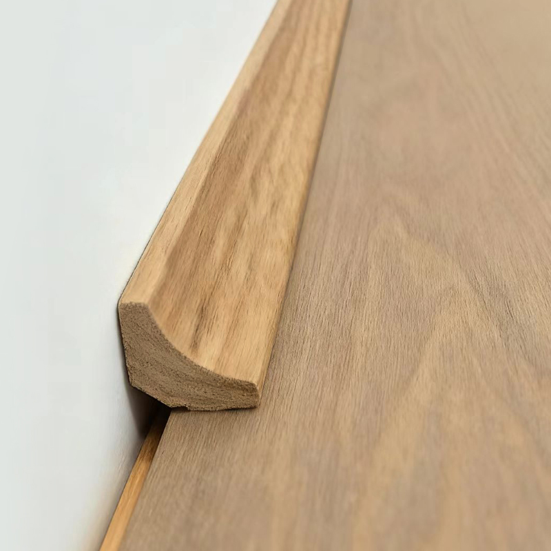 Modanatura angolare interna in legno massello/modanatura Scotia (rivestita con impiallacciatura di quercia rossa + vernice) - Colore rovere 7/8' x 7/8'