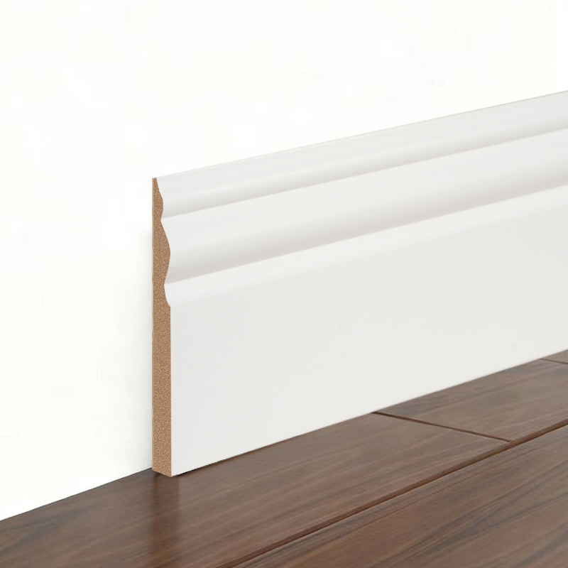 Battiscopa in MDF (primerizzato con stucco e bianco perla) 3/5' x 3 7/8'