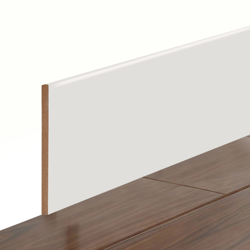 Battiscopa in MDF (primerizzato con stucco e bianco perla)1/2' x 5 1/2'