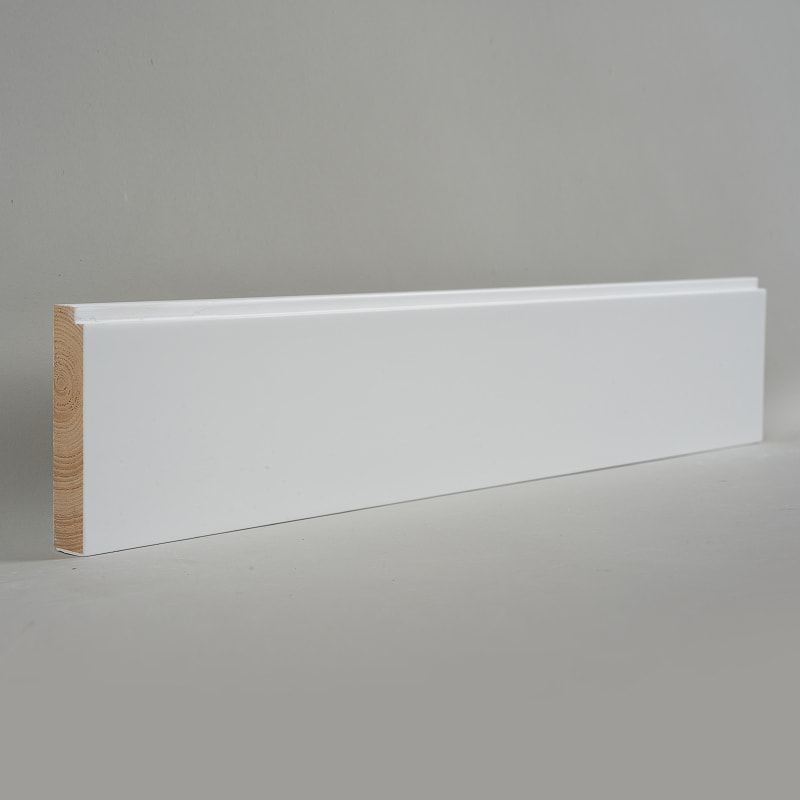 Battiscopa in legno di pino (primerizzato e verniciato) - Bianco 3/5' x 3 1/6' - A1